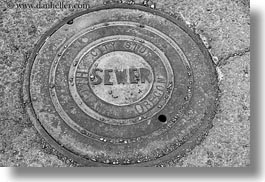images/UnitedStates/Oregon/Halfway/halfway-manhole-cover-1.jpg