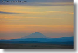 images/UnitedStates/Oregon/Scenics/MtHood/mt_hood-silhouette-at-sunset-2.jpg