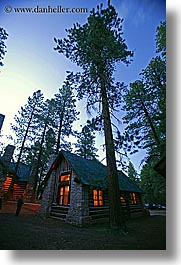 images/UnitedStates/Utah/BryceCanyon/Misc/cabin-in-woods-04.jpg