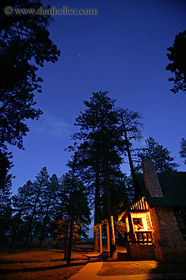 cabin-in-woods-nite-02.jpg