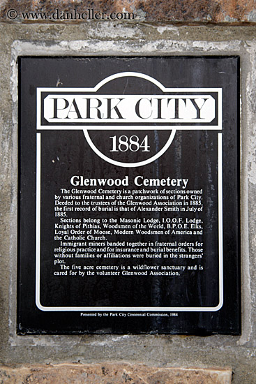 glenwood-cemetery-sign.jpg