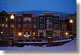 images/UnitedStates/Utah/ParkCity/Nite/town-bldgs-n-lamp_posts-1.jpg