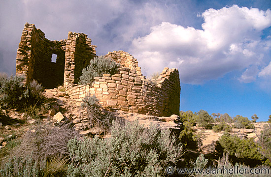 hovenweep01.jpg