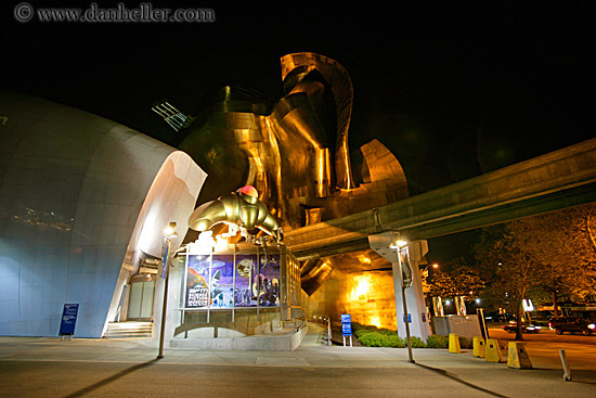 science-fiction-museum-nite-1.jpg