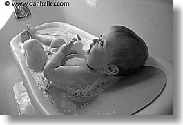 images/personal/Jack/Apr2005/Bath/jack-in-bath-06-bw.jpg