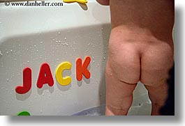 images/personal/Jack/Aug-Oct-2005/jack-letters-in-bathtub-2.jpg