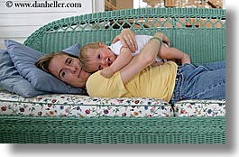 images/personal/Jack/IndyJune2005/LakeWawasee/jnj-on-couch-b.jpg