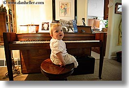 images/personal/Jack/IndyJune2005/Piano/jack-playing-piano-1.jpg