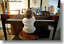 images/personal/Jack/IndyJune2005/Piano/jack-playing-piano-3.jpg