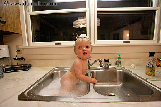 baby-sink-bath-01.jpg