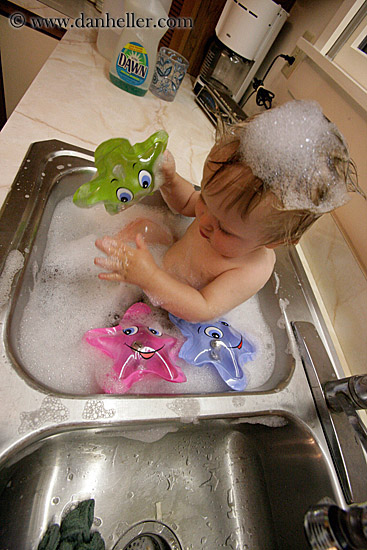 baby-sink-bath-03.jpg