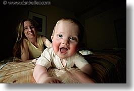 images/personal/Jack/March2005/jack-on-bed-6.jpg