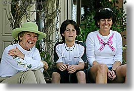 images/personal/MothersDay2007/family-portrait-07.jpg