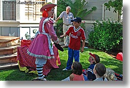 images/personal/august-party/kids-n-clown-5.jpg
